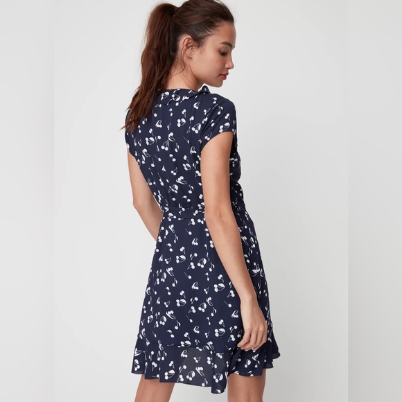 ARITZIA Sunday Best Savoy Dress - Picture 11 of 13